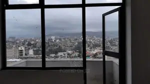 3bdrm Apartment in የግል ቅንጡ አፓርትመንት, Bole for sale