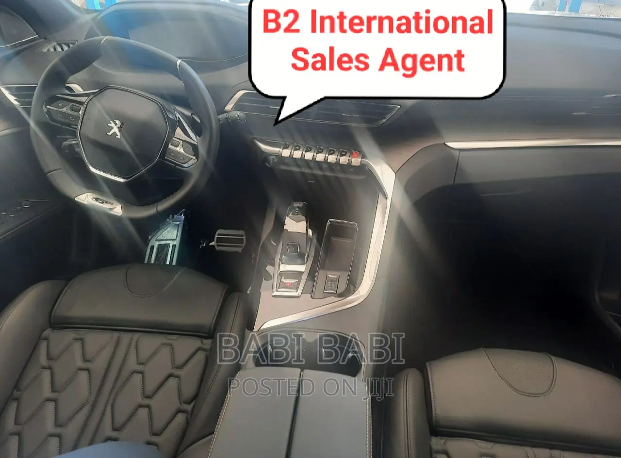 Peugeot 5008 2022 White