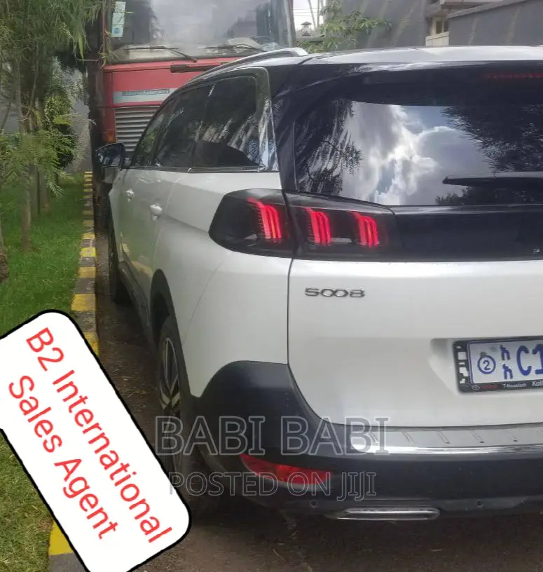 Peugeot 5008 2022 White