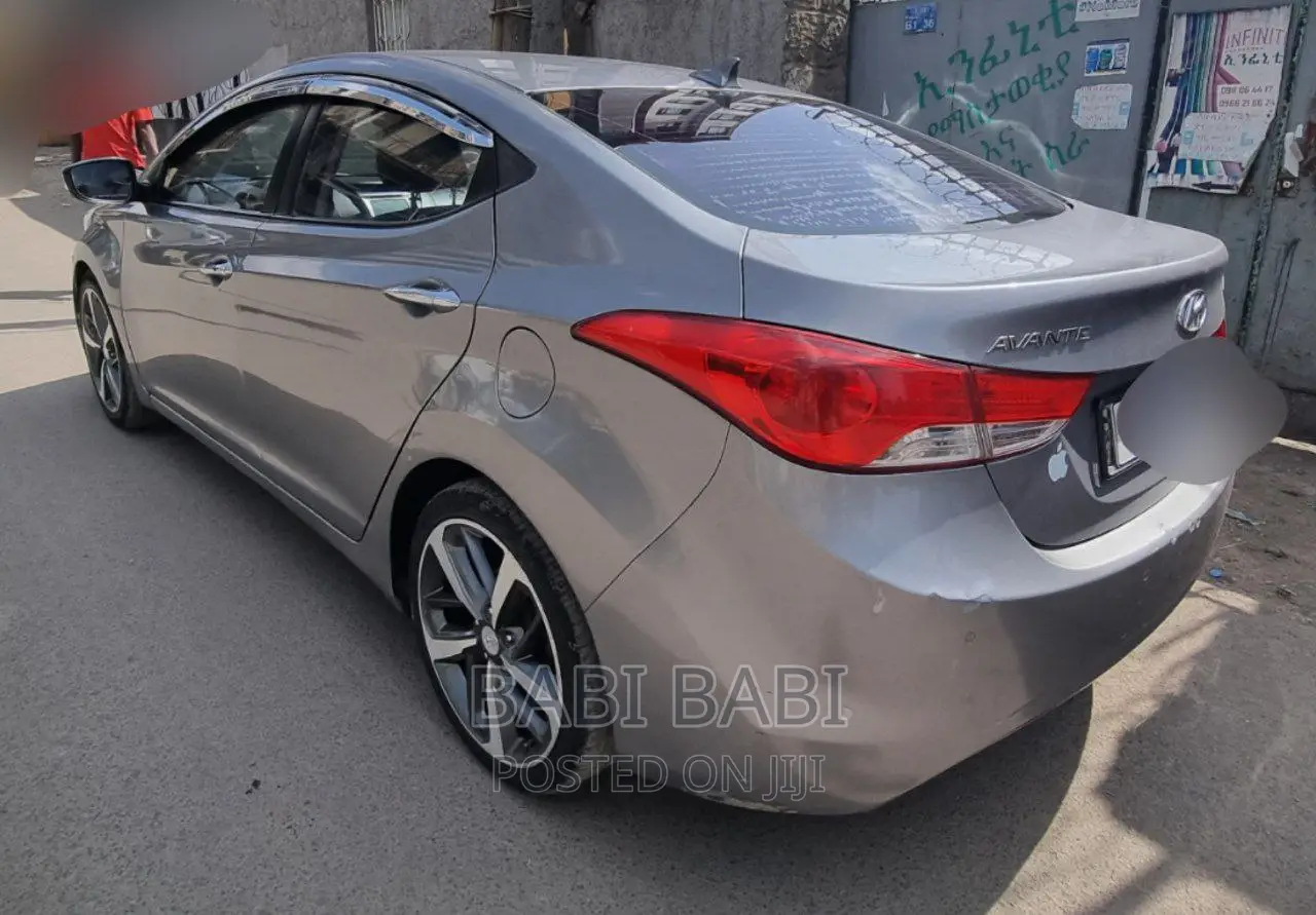 Hyundai Avante 2011 Gray