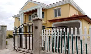 6bdrm House in Ccd Compound, Yeka for sale