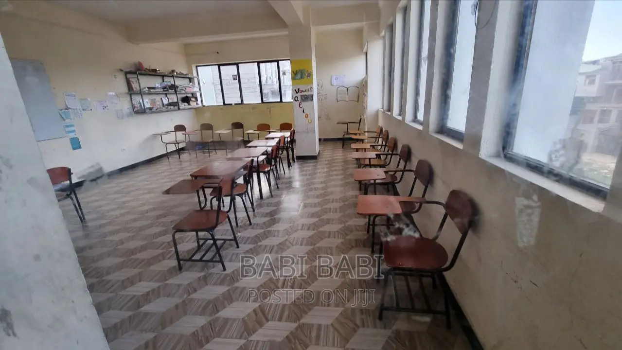 G+7 የሚሽጥ ሕንፃ 80,000,000የባንክ ብድር አለበት