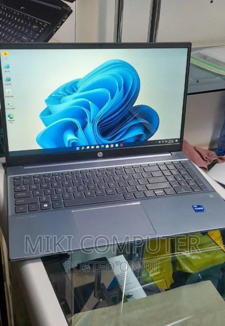 New Laptop HP Pavilion 15 8GB Intel Core I7 SSD 512GB