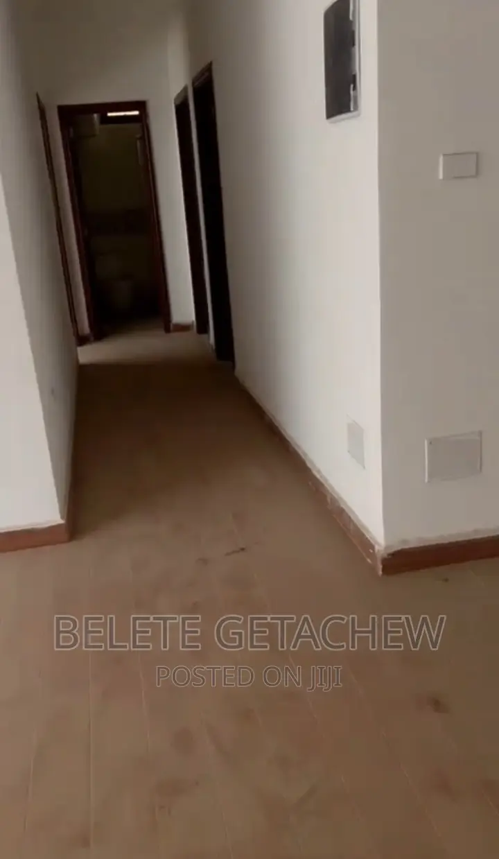 4bdrm Apartment in Figa Apartment., Bole for sale