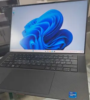 New Laptop Dell XPS 15 32GB Intel Core I7 SSD 512GB