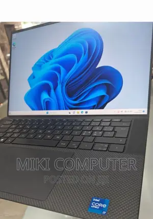 New Laptop Dell XPS 15 32GB Intel Core I7 SSD 512GB