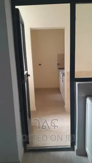 3bdrm Apartment in የግል አፓርትመንት, Bole for sale