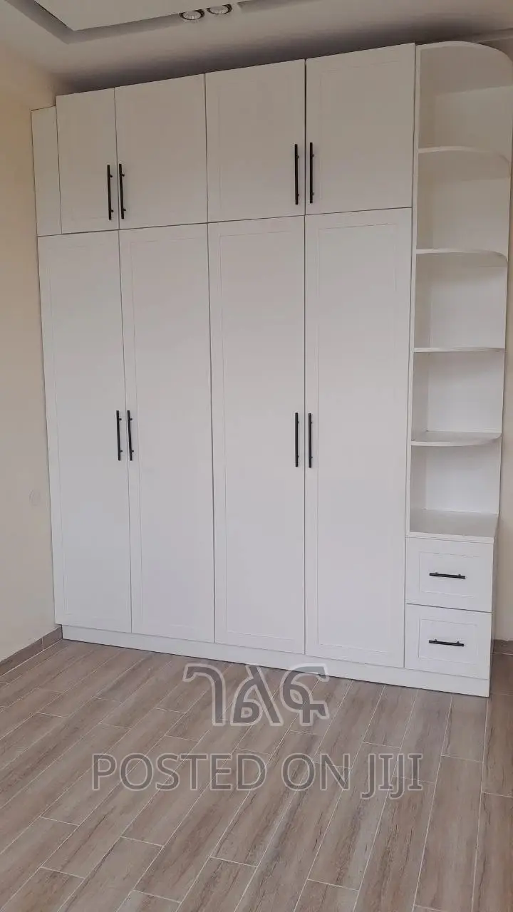 3bdrm Apartment in የግል አፓርትመንት, Bole for sale