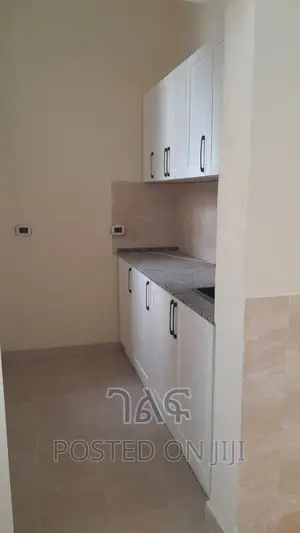 3bdrm Apartment in የግል አፓርትመንት, Bole for sale