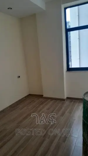 3bdrm Apartment in የግል አፓርትመንት, Bole for sale