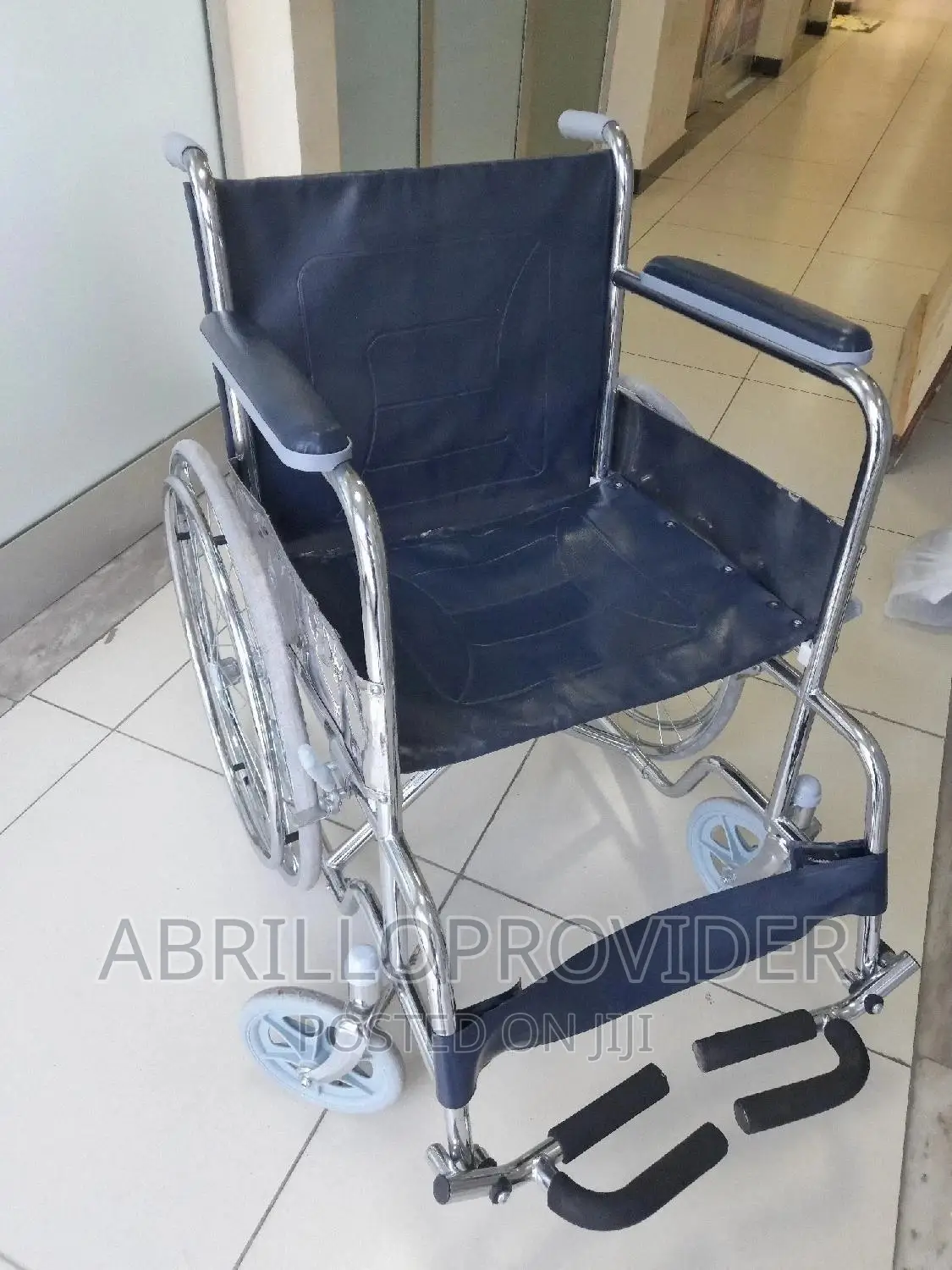 ገብቶ የወጣ Wheelchair_wheelchair Allmost New