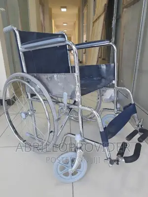 Used Wheelchair የተለያዩ አይነት እና ብዛት ያላቸው ዌልቸሮች