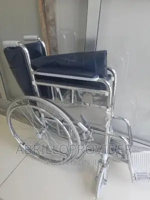 Used Wheelchair የተለያዩ አይነት እና ብዛት ያላቸው ዌልቸሮች