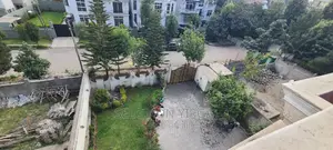 7bdrm House in Adis Abba, Bole for sale