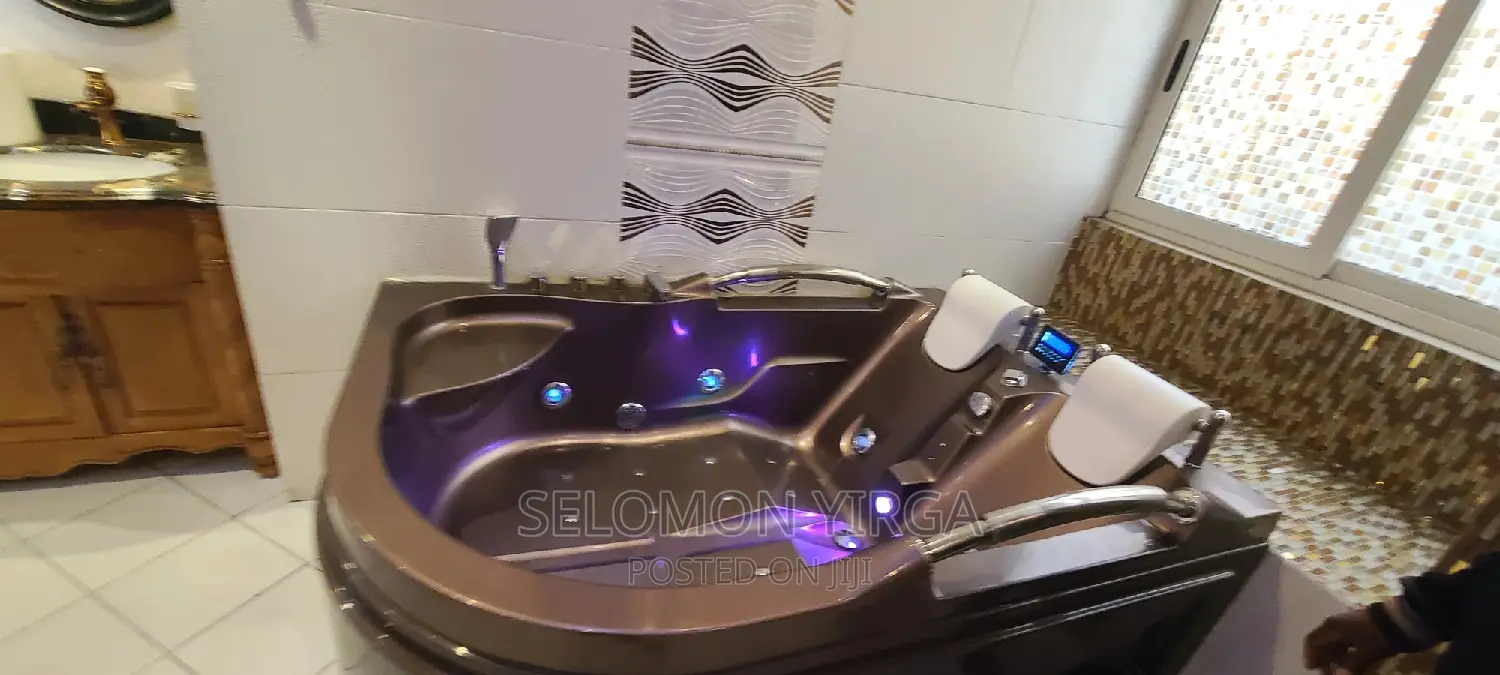 7bdrm House in Adis Abba, Bole for sale