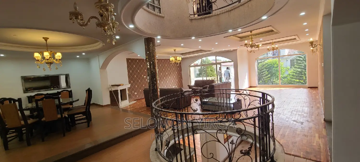 7bdrm House in Adis Abba, Bole for sale