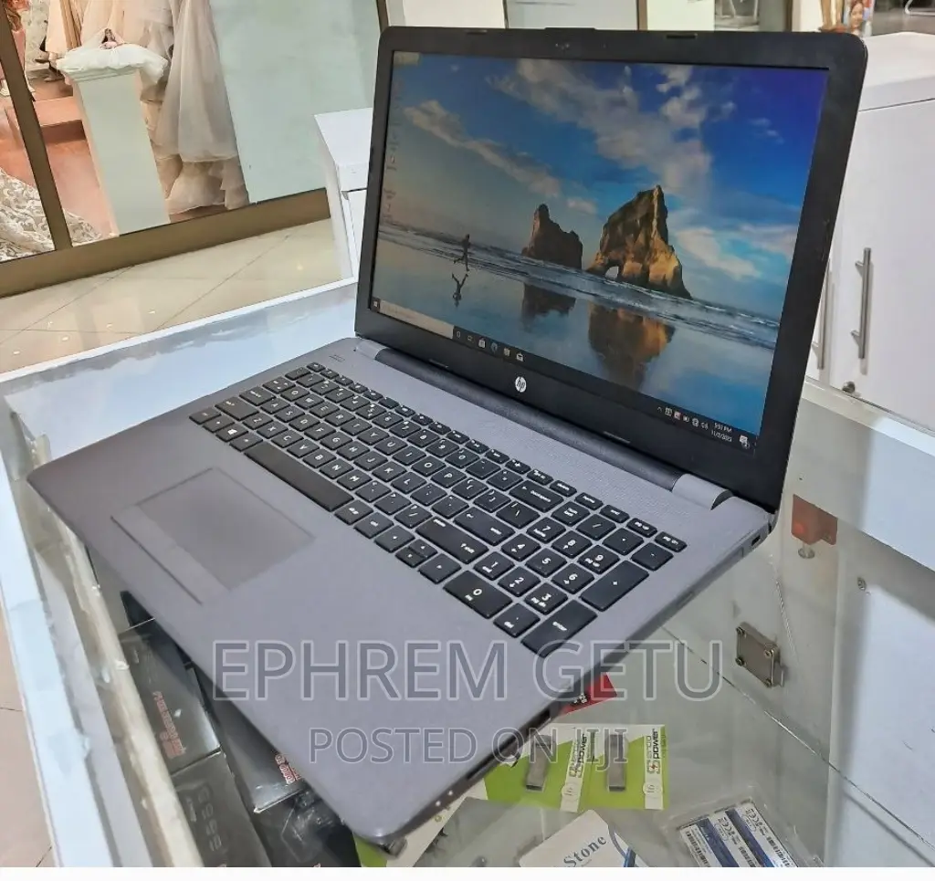 New Laptop HP Stream Notebook 8GB Intel Core I7 HDD 1T