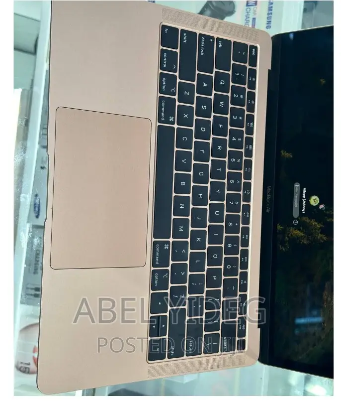 New Laptop Apple MacBook Air 2019 8GB Intel Core I5 SSD 128GB