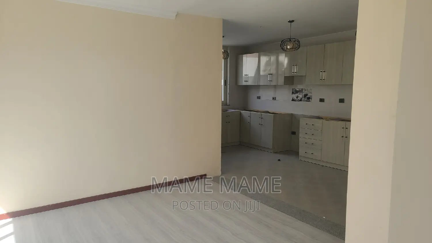 12bdrm House in Addis Abeba, Bole for rent