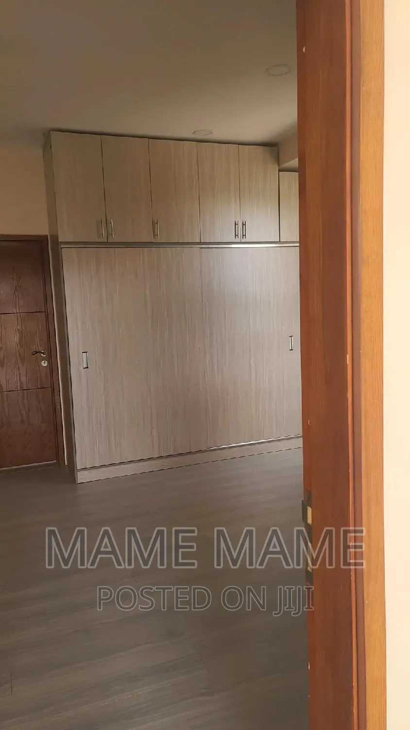 12bdrm House in Addis Abeba, Bole for rent
