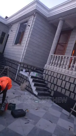 3bdrm Villa in Kotebe Mesalemiya, Yeka for sale