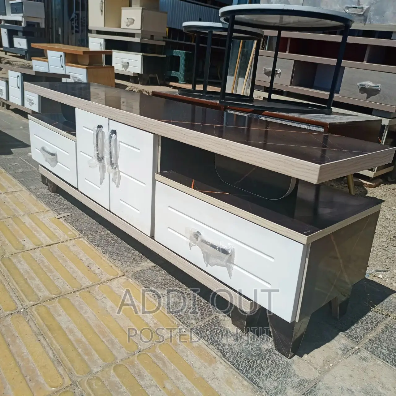 1.50cm Tv Stand/ቲቪ ማስቀመጫ