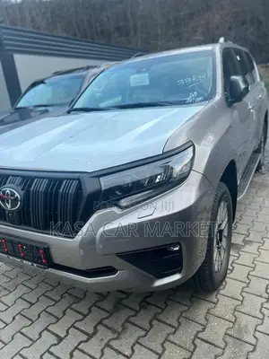 New Toyota Land Cruiser Prado 2022 Blue