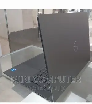 New Laptop Dell 32GB Intel Core i7 SSD 512GB