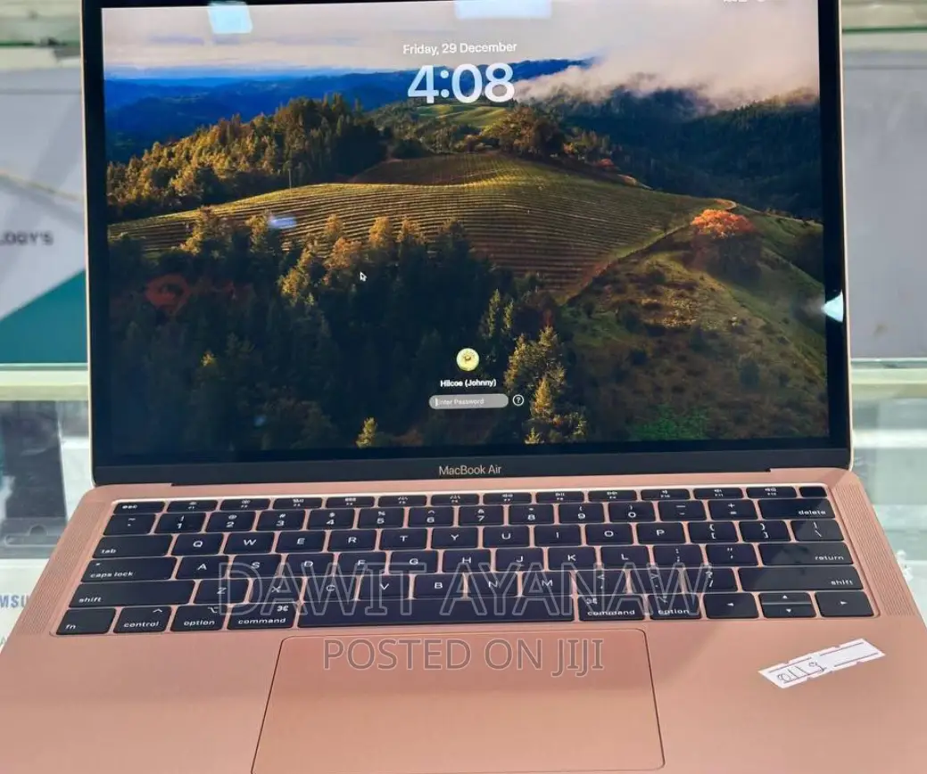 New Laptop Apple MacBook Air 2019 8GB Intel Core I5 SSD 128GB