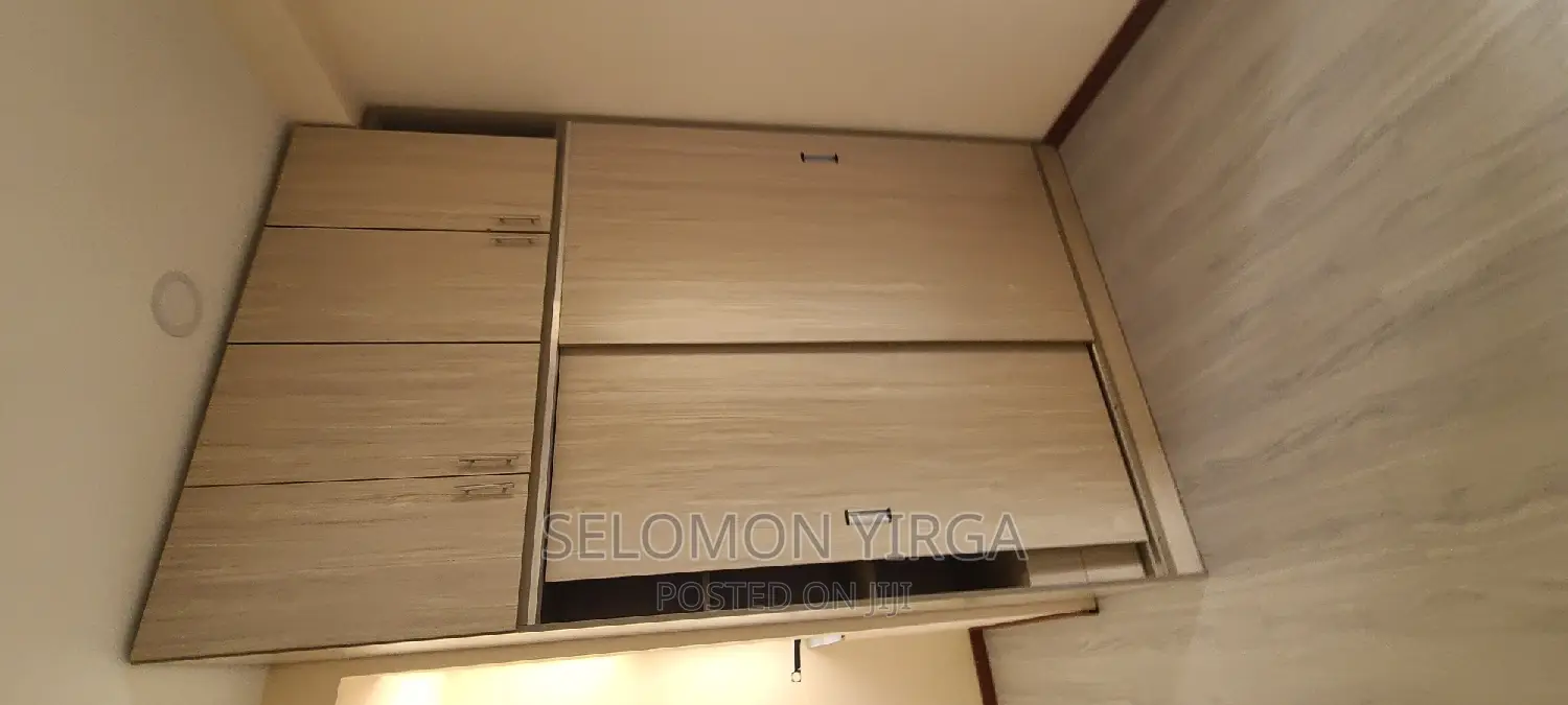 13bdrm House in Adis Abba, Bole for sale