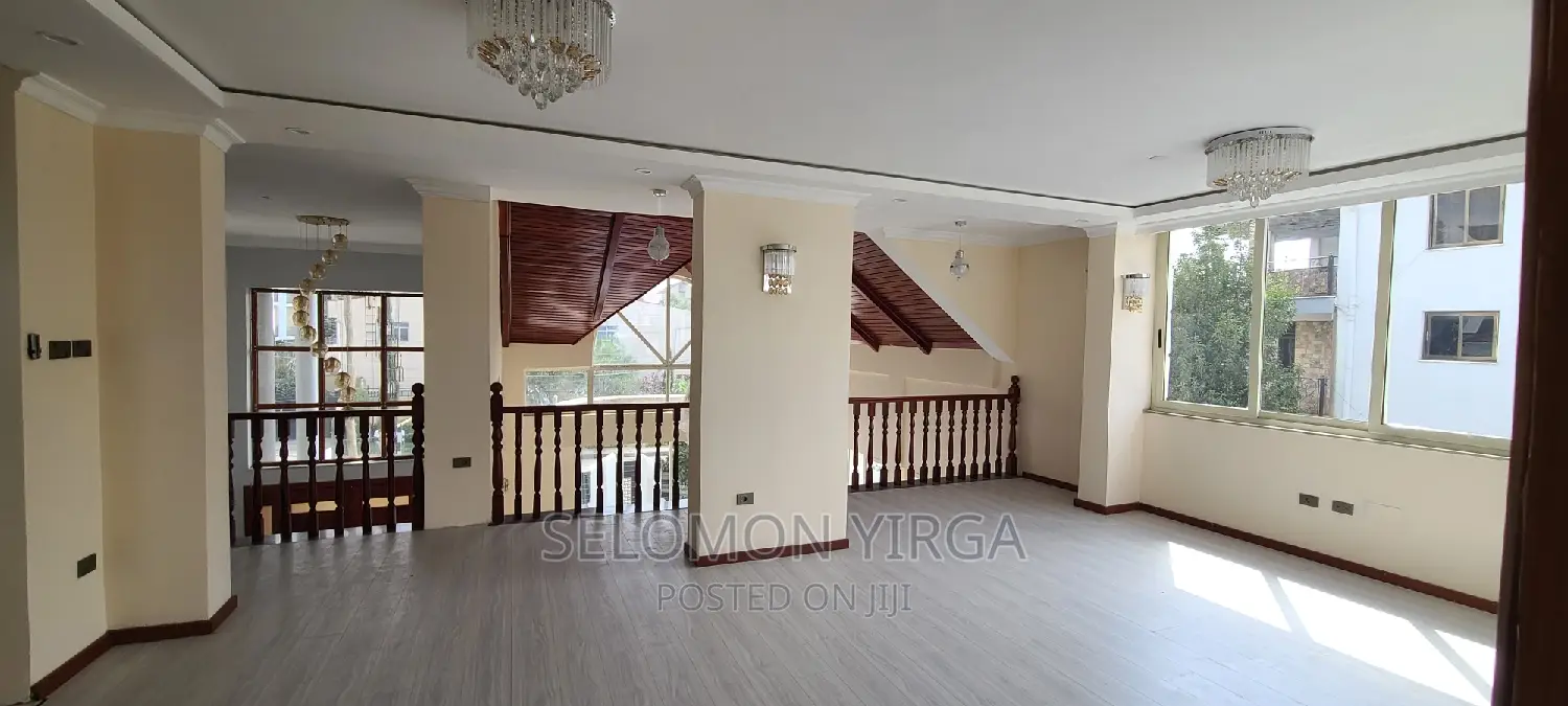 13bdrm House in Adis Abba, Bole for sale