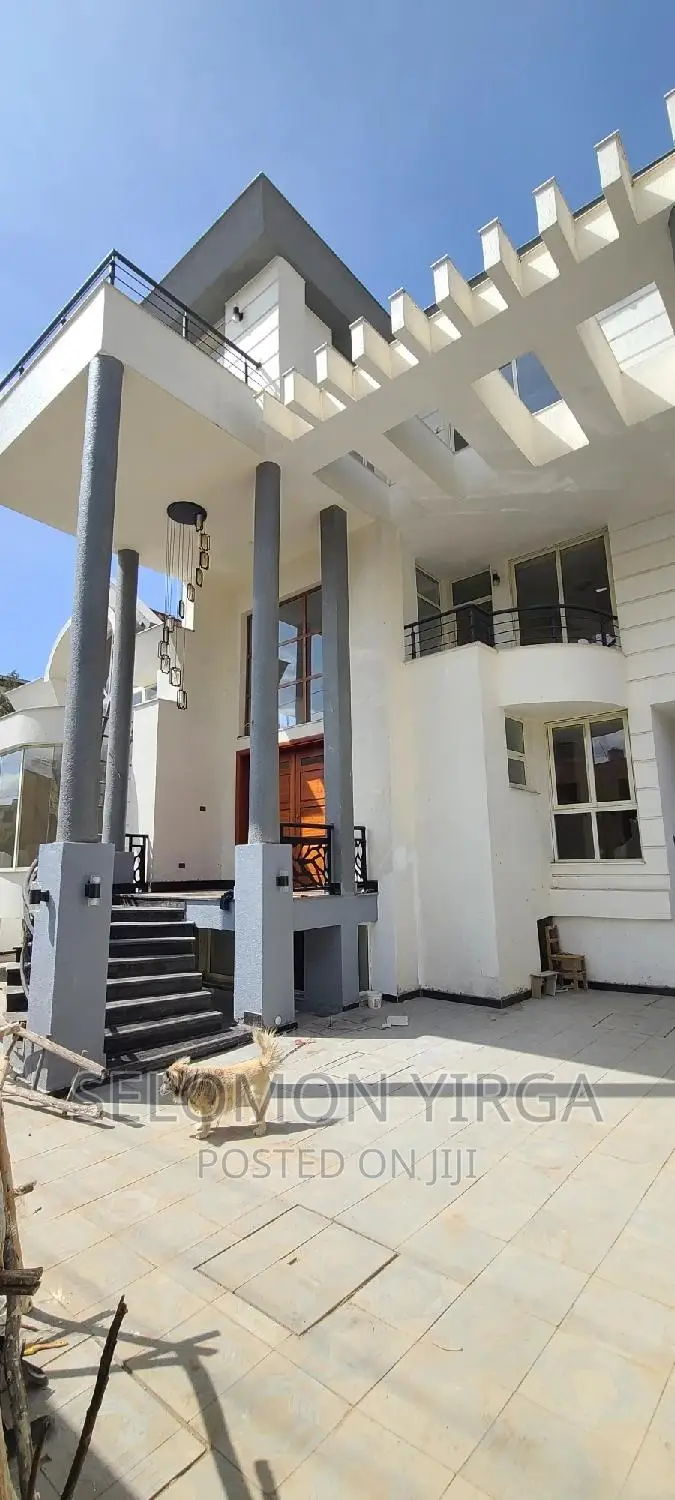 13bdrm House in Adis Abba, Bole for sale
