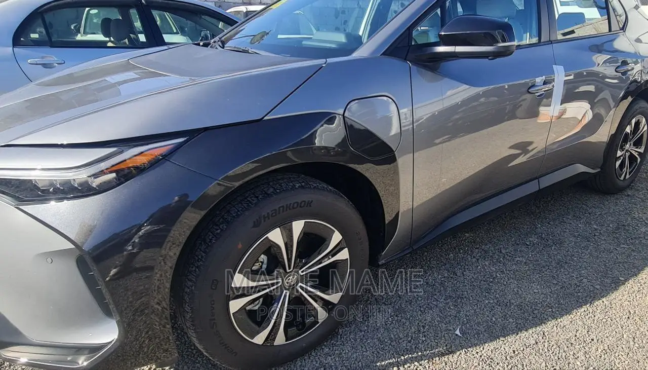 Toyota bZ4X 2023 Gray