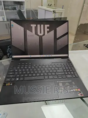 New Laptop Asus 16GB AMD Ryzen 7 SSD 512GB
