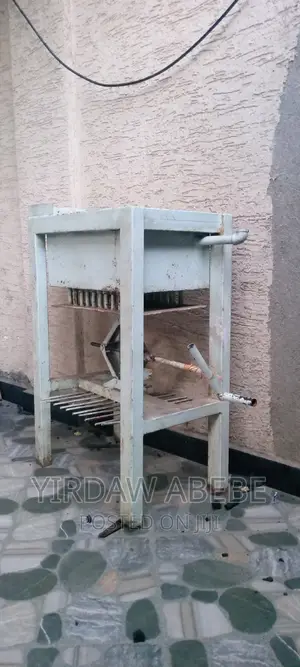 Candle Making Machine/ ሻማ ማምረቻ ማሽን