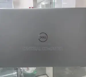 New Laptop Dell Precision 17 7720 32GB Intel Core I7 SSD 512GB