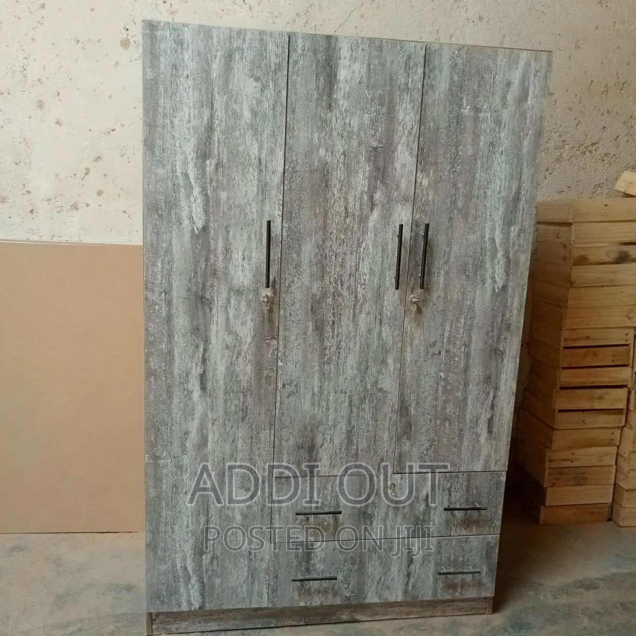 ላምኔት ቁምሳጥን