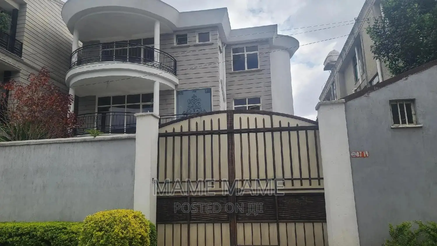 6bdrm House in Addis Abeba, Bole for sale