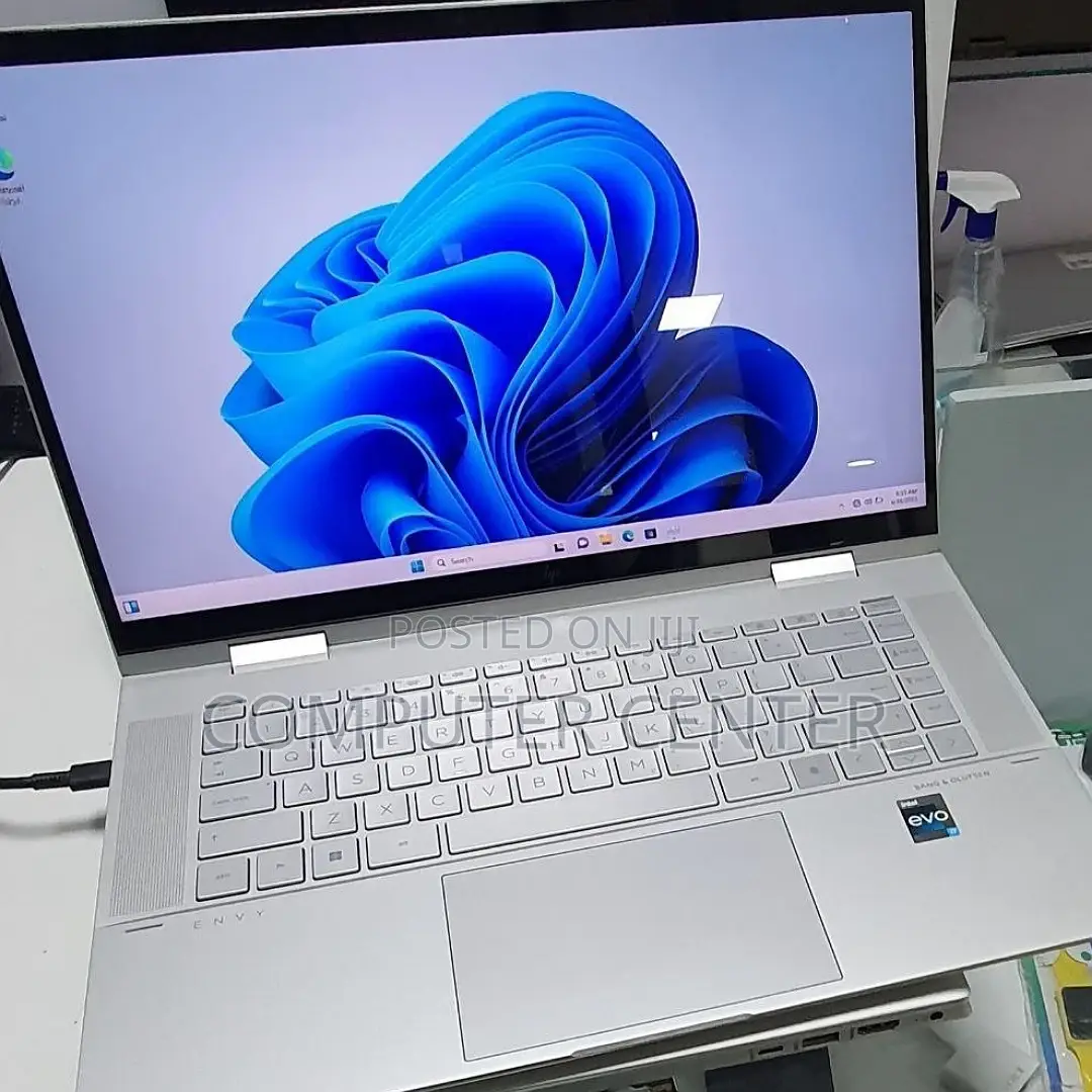 New Laptop HP Envy X360 16GB Intel Core I7 SSD 512GB