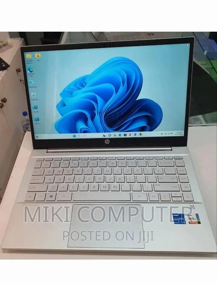 New Laptop HP Pavilion 15 8GB Intel Core i5 SSD 512GB