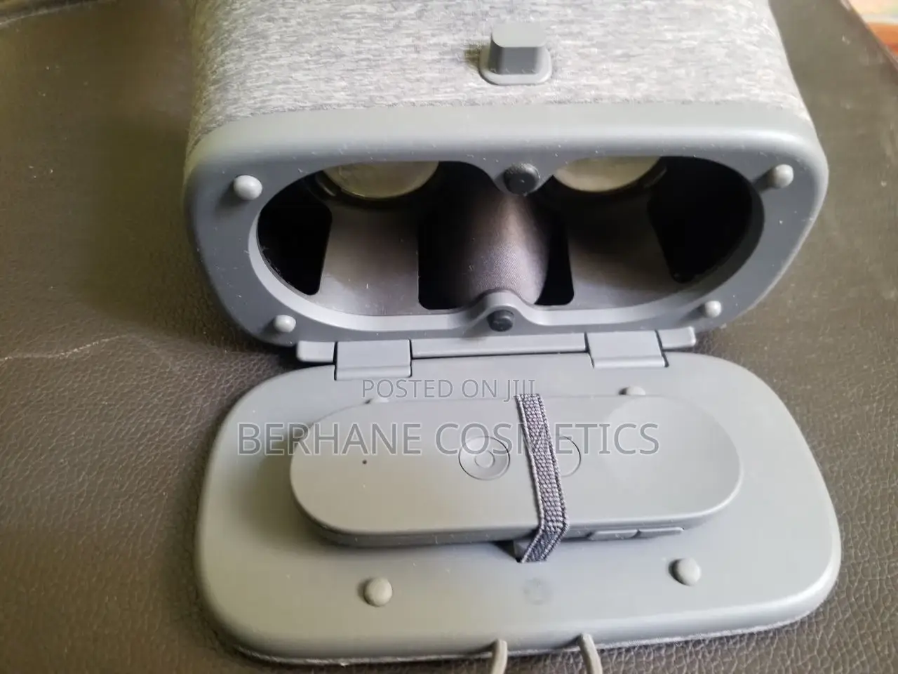 Google Day Dream View (VR) Virtual Reality