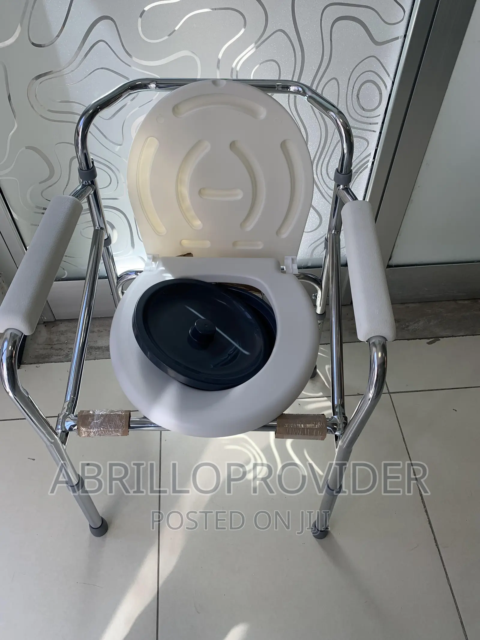 Folding Commode Chair>Elderly Toilet Chair<Lightweight