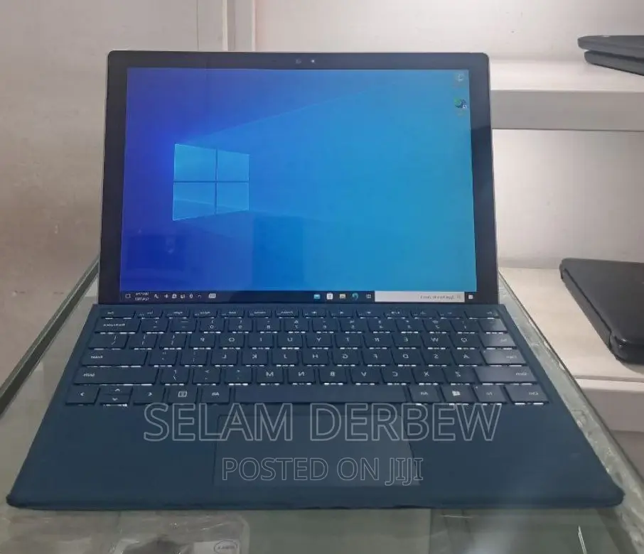 New Laptop Microsoft Surface Pro 4 8GB Intel Core I5 SSD 256GB