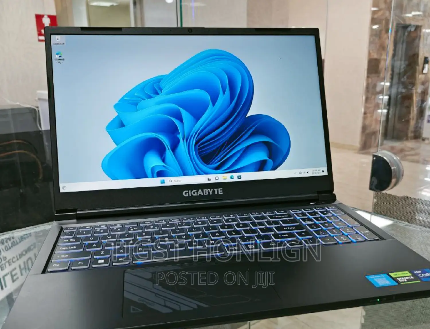 New Laptop 16GB Intel Core I7 SSD 512GB