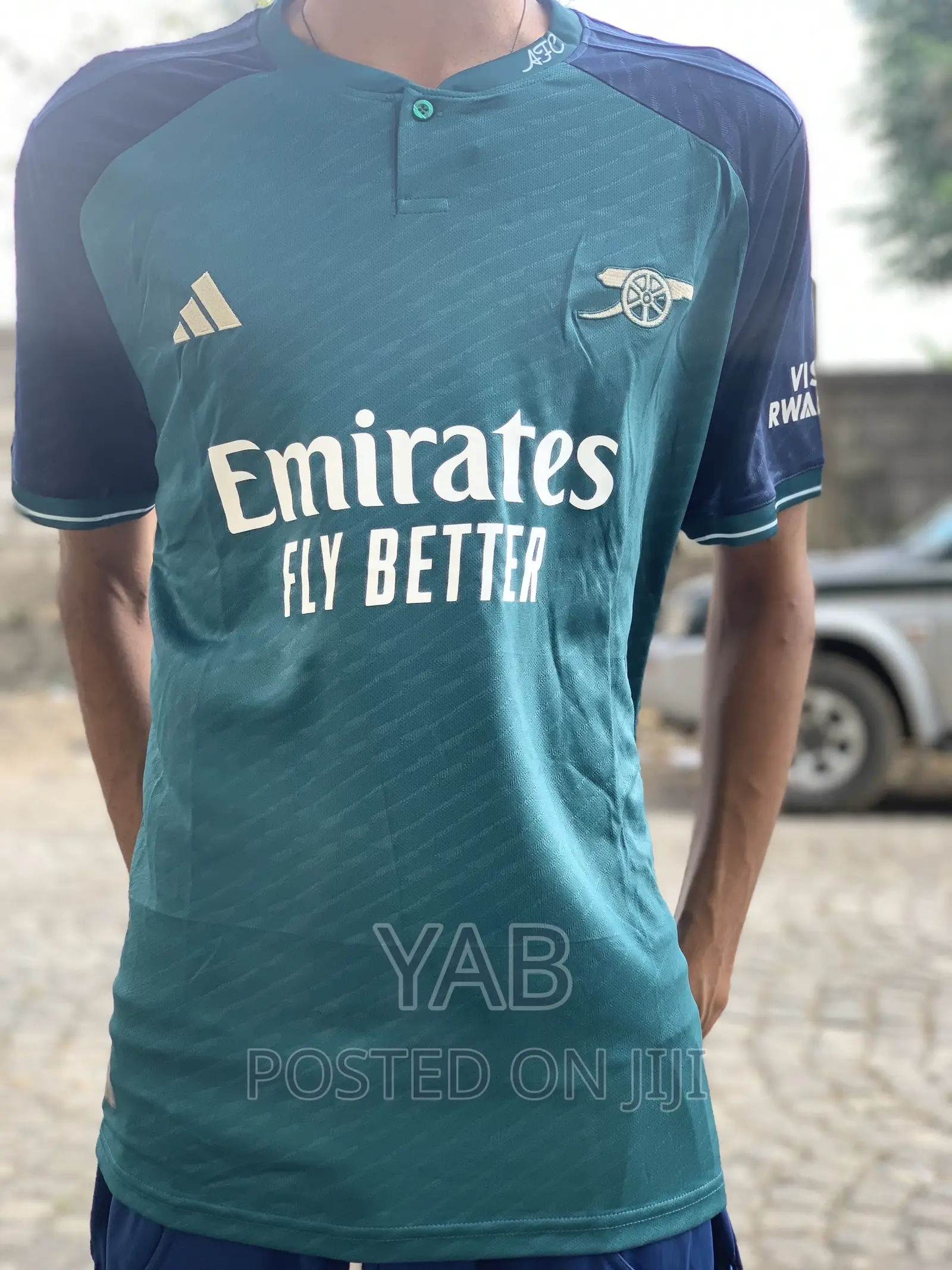 Arsenal Authentic Kit