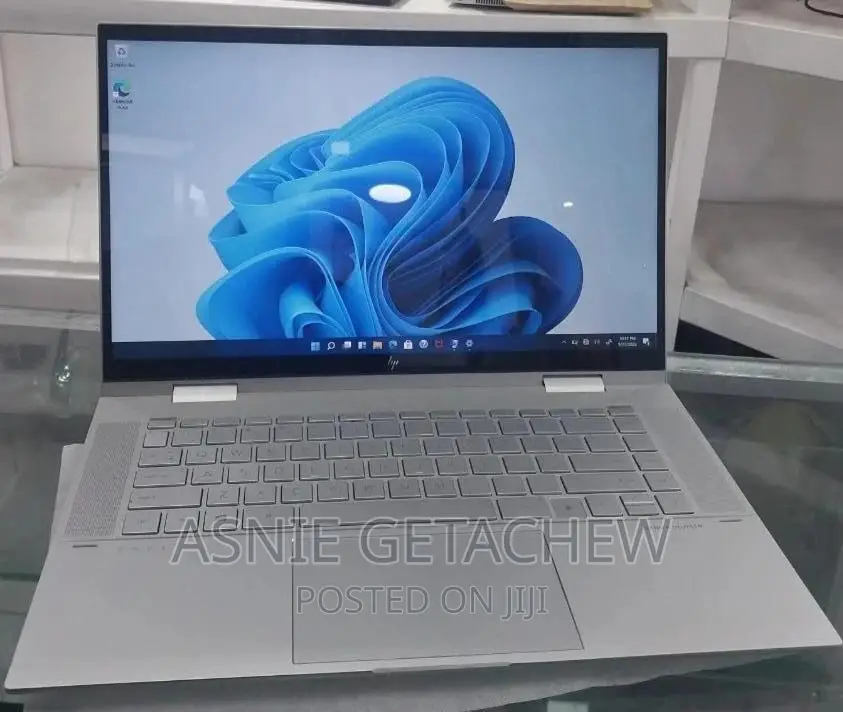 New Laptop HP Envy X360 8GB Intel Core i5 SSD 512GB