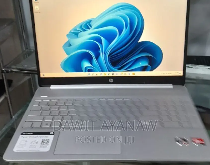 New Laptop HP Stream Notebook 8GB AMD Ryzen 5 SSD 512GB