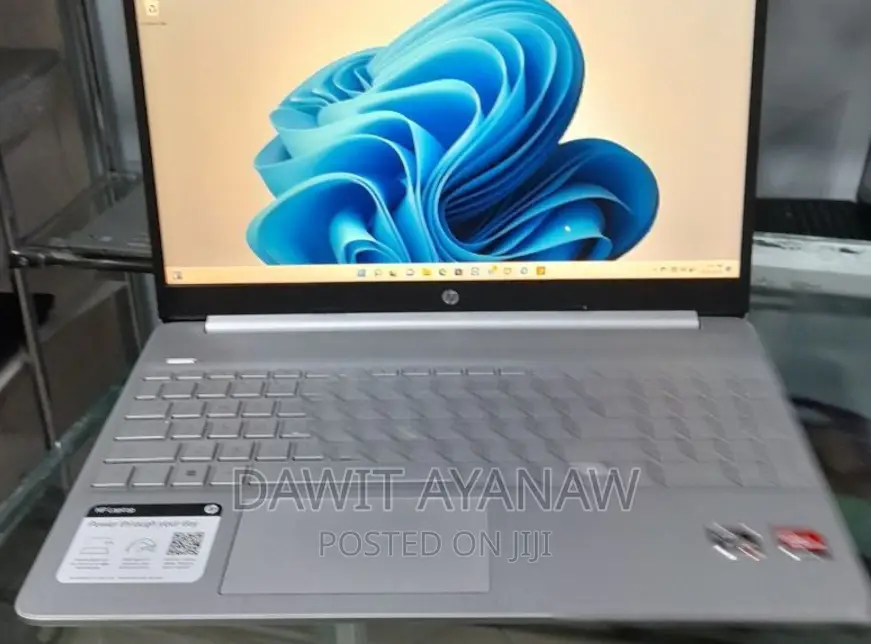 New Laptop HP Stream Notebook 8GB AMD Ryzen 5 SSD 512GB