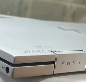 Photo - New Laptop HP Spectre 13t 16GB Intel Core I7 SSD 1T