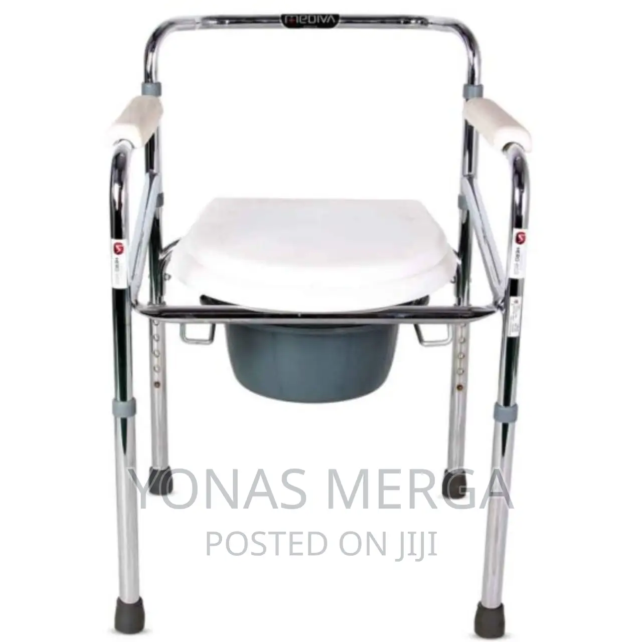 Mediva Folding Commode Without Castors – Universal